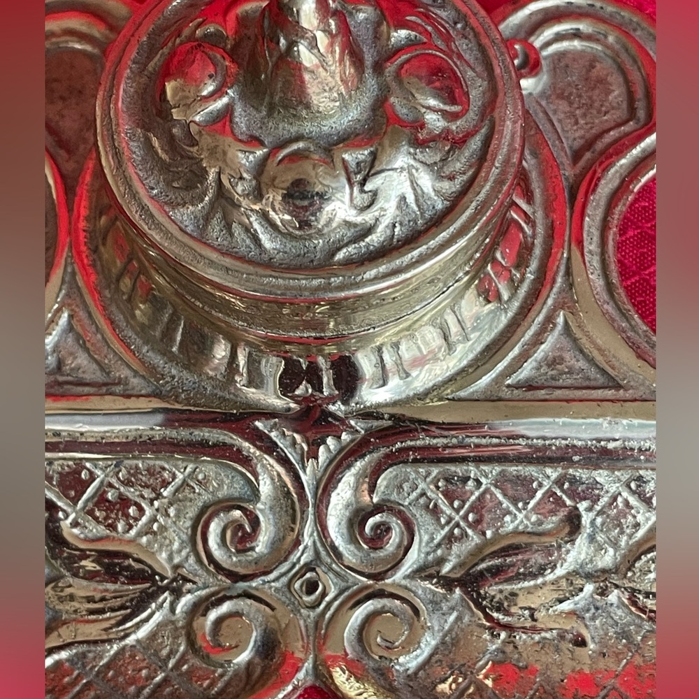 ✍️ Rare Antique Brass Inkwell w/Pen Rest From Early 1900,s. Made in Japan. ✍️ - Picture 13 of 15